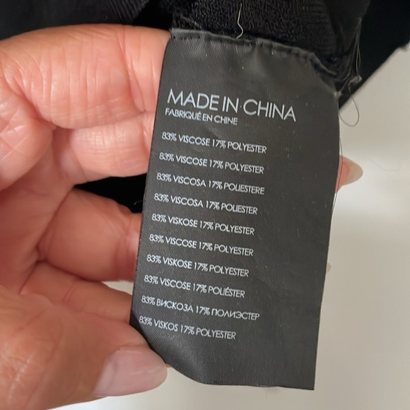 Club Monaco Small Black Off-Shoulder Women's‎ Top Adjustable Halter Straps - Picture 4 of 8